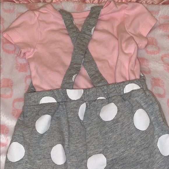 Adorable baby girl romper with pink shirt - Picture 3 of 4